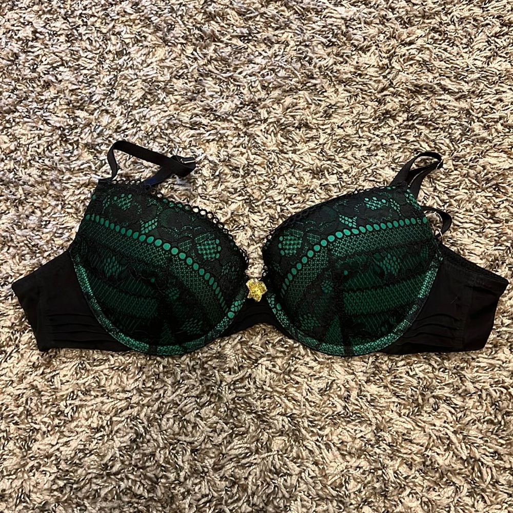 Push-up bra